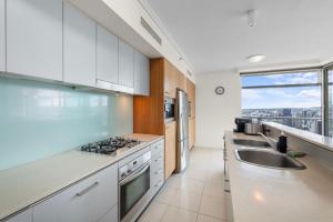 Kuchyň nebo kuchyňský kout v ubytování Casino Towers Brisbane