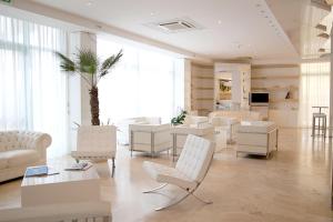 Posezení v ubytování Hotel Excelsior
