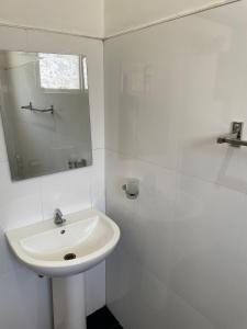 Un baño de Ella Always Welcome Resort