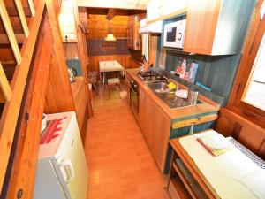 A cozinha ou cozinha compacta de Family Chalet in Giant Mountains
