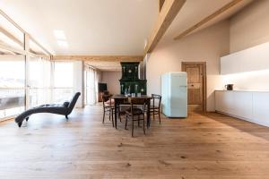 Χώρος καθιστικού στο Essa Suites - NEW