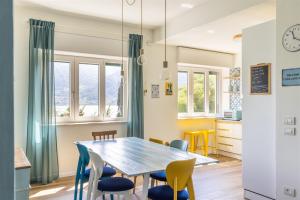 Χώρος καθιστικού στο IseoLakeRental - L'ora Lake House
