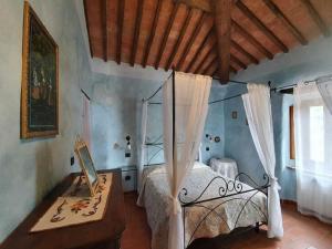Imagen de la galería de Pleasant holiday home in Seggiano with private terrace, en Seggiano