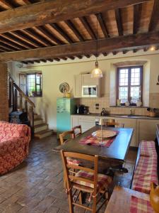 Ruang duduk di Agriturismo Case Corboli appartamento Visillo