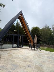 Gallery image of Wooden Villa in Suharekë