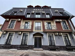 Το κτήριο όπου στεγάζεται  το ξενοδοχείο