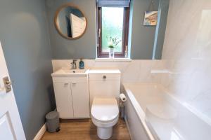 Ένα μπάνιο στο 2 Bed, Ground Floor Flat, Carlisle