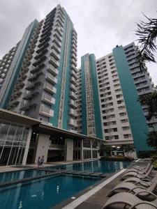 Bazén v ubytování JPD Mesavirre Garden Residences nebo v jeho okolí