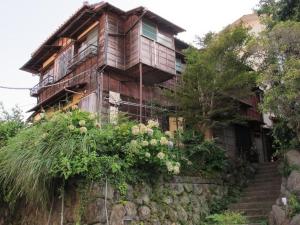 熱海市にあるIkkyuan - Vacation STAY 27284vの石垣上の古家