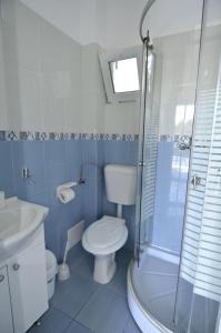 Et badeværelse på Εlada