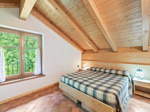 Katil atau katil-katil dalam bilik di Mountain Retreat with Sauna