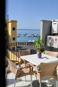 Foto dalla galleria di Acitrezza B&B ad Acitrezza