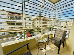 Μπαλκόνι ή βεράντα στο Cozy 2 bedroom apartment in DN
