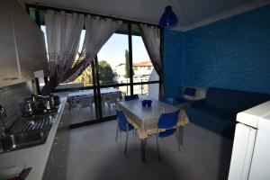 Imagen de la galería de Residence On The Beach, en Vasto