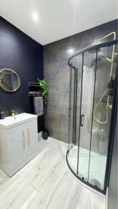 Un baño de Seaview apartment in Rothesay