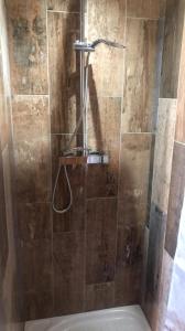 Ένα μπάνιο στο chalet dans la ville +9 φωτογραφίες