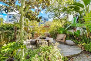 Κήπος έξω από το Fabulous 3 Bed Flat For Long Stays