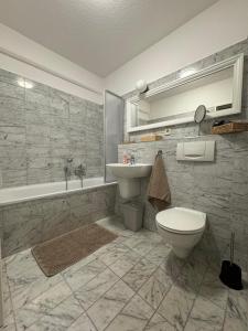 Ένα μπάνιο στο Sächsische Siesta Apartment