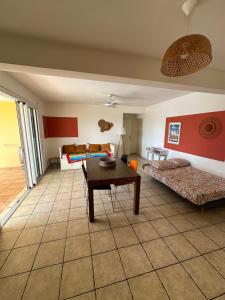 Imagen de la galería de Bas de villa spacieux, proche plages et centre, en Schœlcher