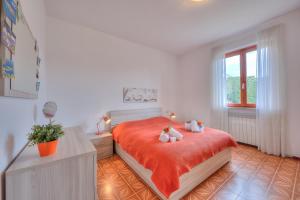 Gambar di galeri bagi La Perla Bianca Lake View - Happy Rentals di Massino Visconti