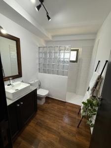 Bilik mandi di Casa Canleyy +18 gambar