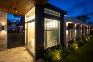 Zahrada ubytování Los Vanderbilt 2 Queens Pool ResortVibe Near Beach