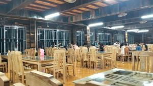 Fotografie z fotogalerie ubytování Nhà nghỉ Phú Lý v destinaci Mù Cang Chải + 33 fotografií