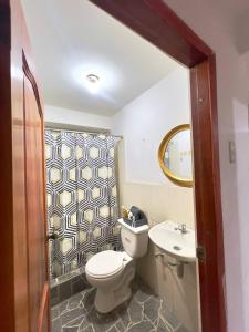 Ένα μπάνιο στο Departamento, Hospedaje, Shopping, UniversidadSG