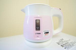 a mixer sitting on top of a table at Hello house / Vacation STAY 2248 in Sapporo