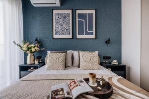 Katil atau katil-katil dalam bilik di Electra Apartments - LoftAffair +109 gambar