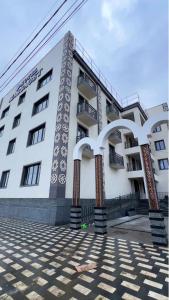 Bangunan di mana terletaknya hotel