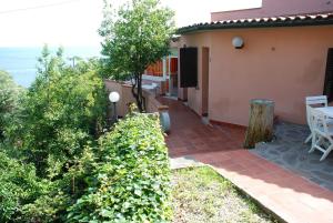 Foto dalla galleria di Appartamenti Seccione a Portoferraio Altre 39 foto