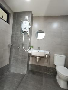Ένα μπάνιο στο Sawtelle Cyberjaya Lakeview Haven