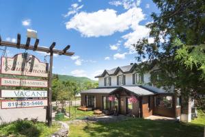 Gallery image of Auberge Sauvignon in Mont-Tremblant