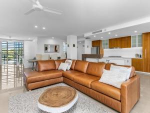 Η κουζίνα ή μικρή κουζίνα στο The Cotton Beach Penthouse - 61