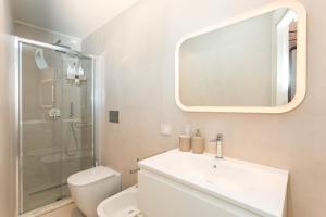 Koupelna v ubytování Spazio Pardo + 41 fotografií