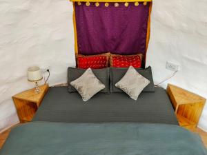 Postel nebo postele na pokoji v ubytování Spiti Eco Domes