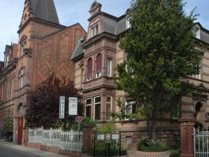 Fotografie z fotogalerie ubytování Hotel Villa Brenner v destinaci Grünstadt + 11 fotografií