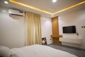 Gallery image of 2 Bed Duplex at Riz Royalty in Sagisa