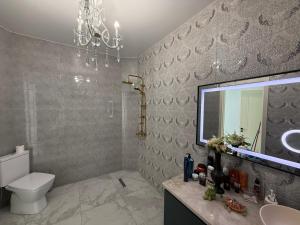 Ένα μπάνιο στο Villa Se +102 φωτογραφίες