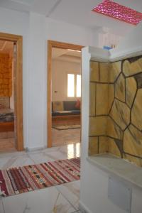 Φωτογραφία από το άλμπουμ του Balcony of Carthage σε Bin Rhilouf