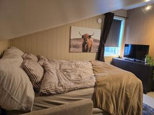 เตียงในห้องที่ Modern Luxury Villa- Free parking