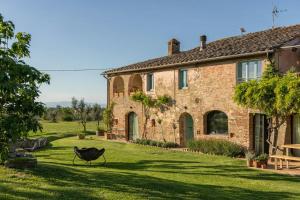 Κήπος έξω από το Historic Farmhouse With Loggia In Cortona