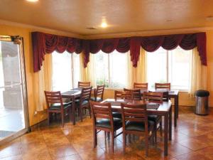 Gallery image of Americas Best Value Inn Hanford in Hanford
