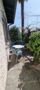 Imagine din galeria proprietății Einzelzimmer mit Gemeinschaftsbad -und Küchenbenutzung în Purasca