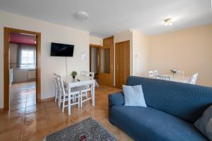 Μια τηλεόραση ή/και κέντρο ψυχαγωγίας στο Encantadora casa en Algete