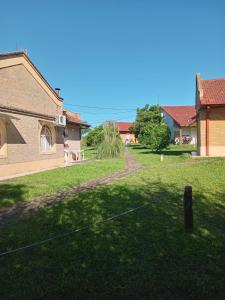 Το κτήριο όπου στεγάζεται  το διαμέρισμα