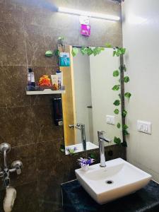 Ένα μπάνιο στο Shree shyam studio