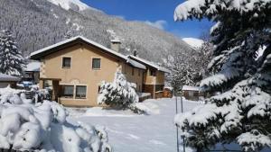 Gallery image of Chasa Suldanella in Zernez