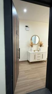 Χώρος καθιστικού στο Point E- University of Dakar +2 φωτογραφίες